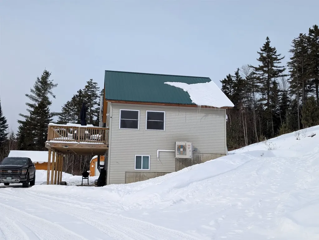 2030 Vt Route 105 Bloomfield VT 05905