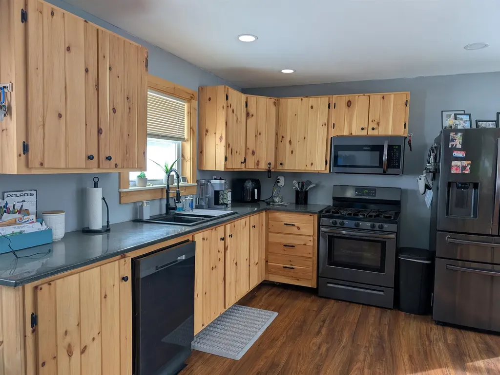 2030 Vt Route 105 Bloomfield VT 05905