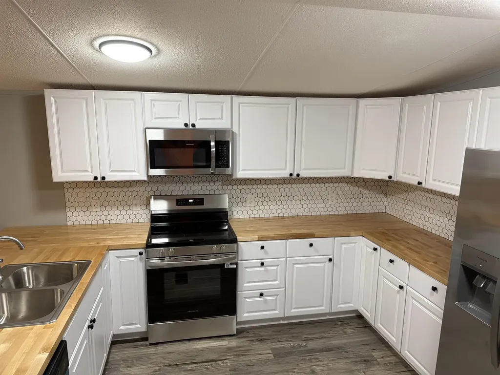 162 Pebblewood Drive Charlestown NH 03603