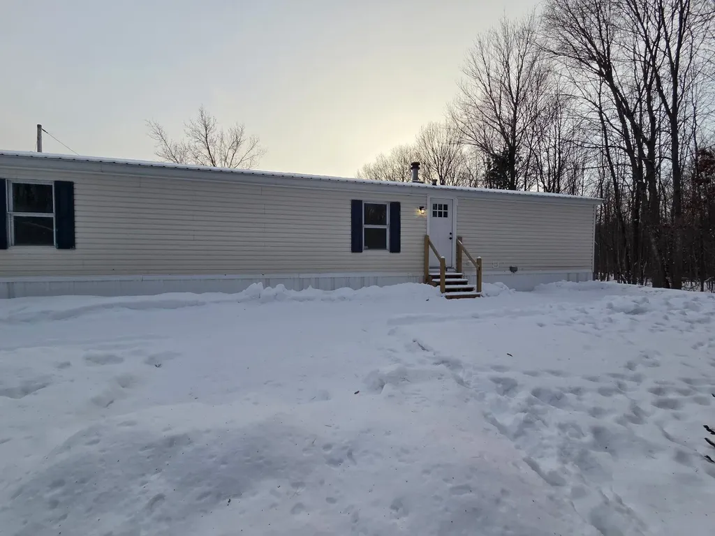 162 Pebblewood Drive Charlestown NH 03603