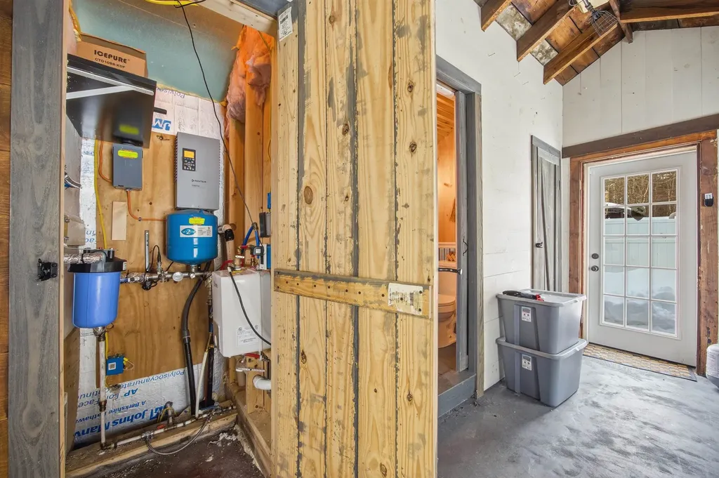 1287 Bearcamp Highway Tamworth NH 03883