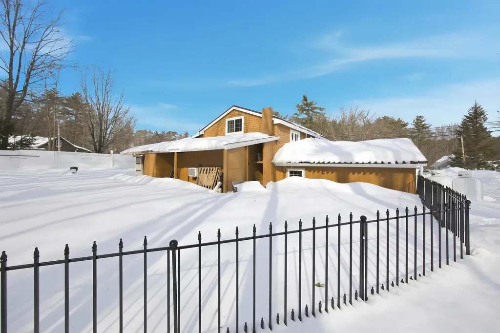 1287 Bearcamp Highway Tamworth NH 03883