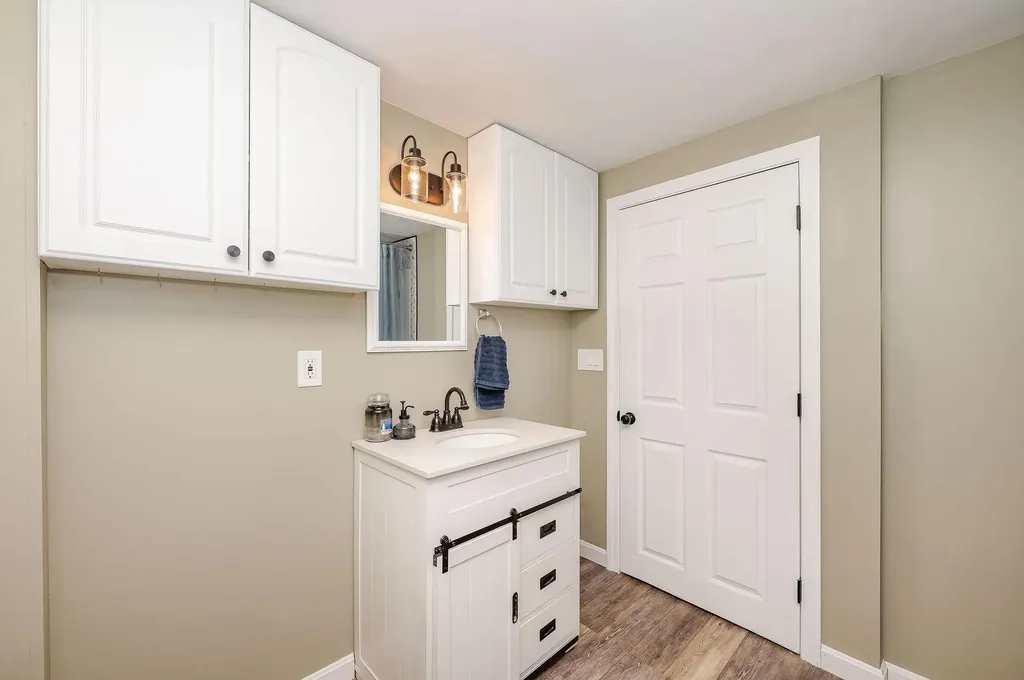 132 Seavey Road Belmont NH 03220