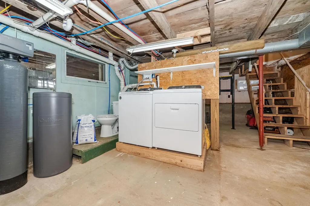 132 Seavey Road Belmont NH 03220