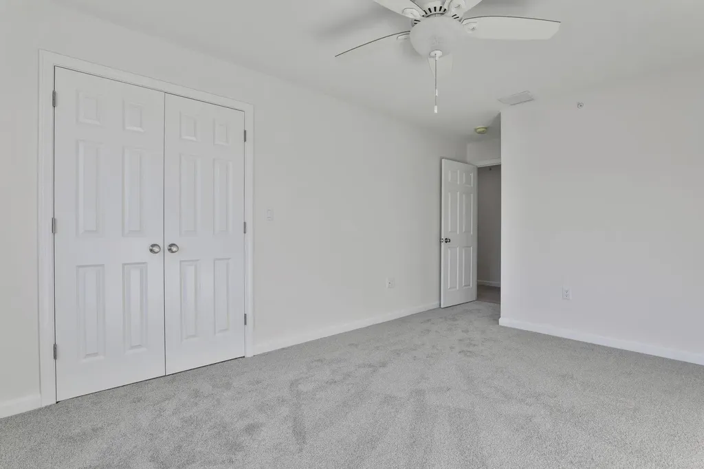 23 Crestview Way Raymond NH 03077