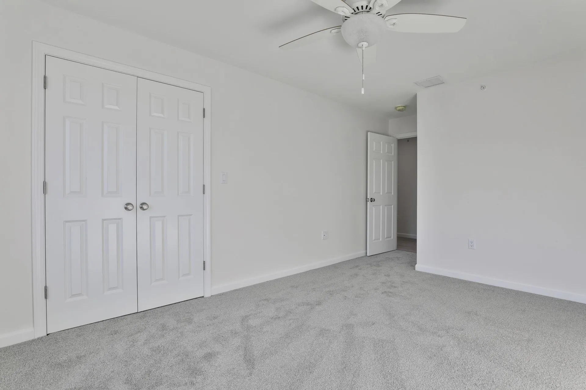 23 Crestview Way Raymond NH 03077