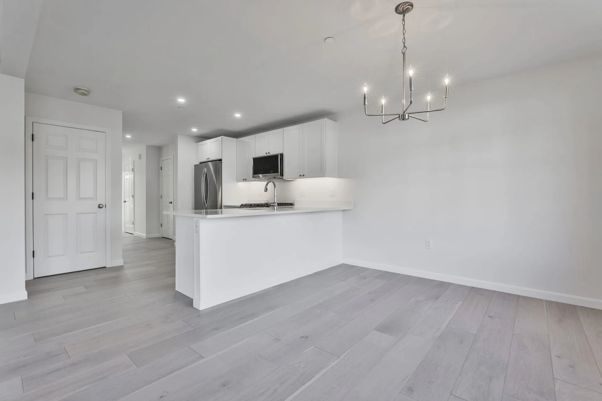 23 Crestview Way Raymond NH 03077