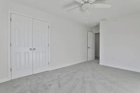 23 Crestview Way Raymond NH 03077