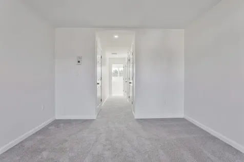 23 Crestview Way Raymond NH 03077