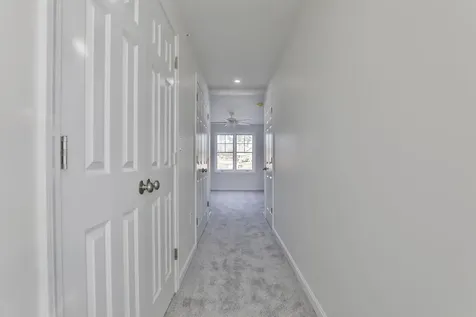 23 Crestview Way Raymond NH 03077