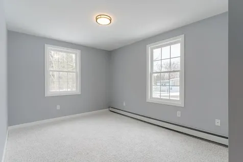 33 Linden Street Rochester NH 03867