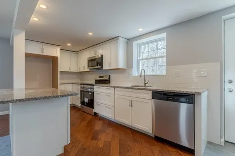 33 Linden Street Rochester NH 03867