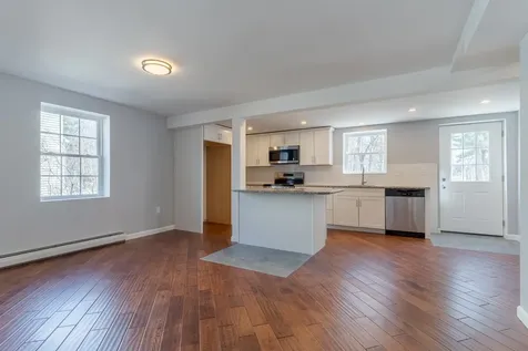 33 Linden Street Rochester NH 03867