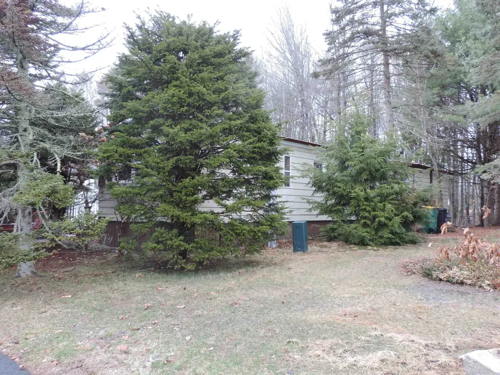 13 S Blueberry Lane Rochester NH 03867