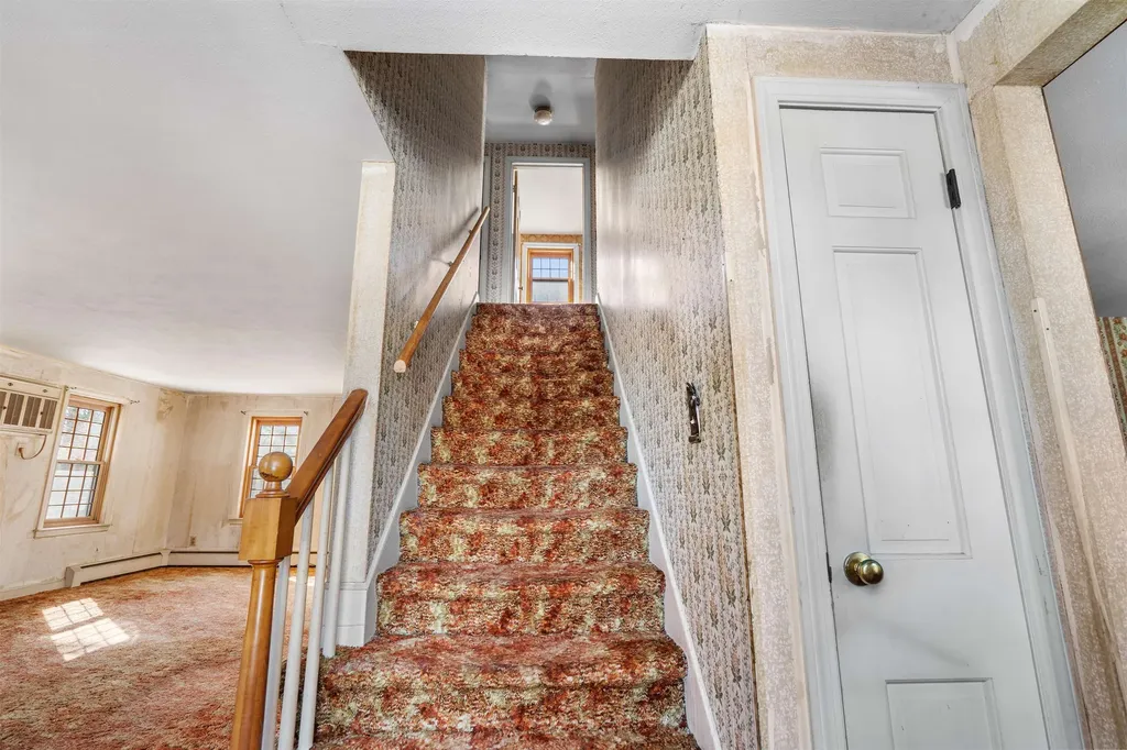 40 Meditation Lane Atkinson NH 03811