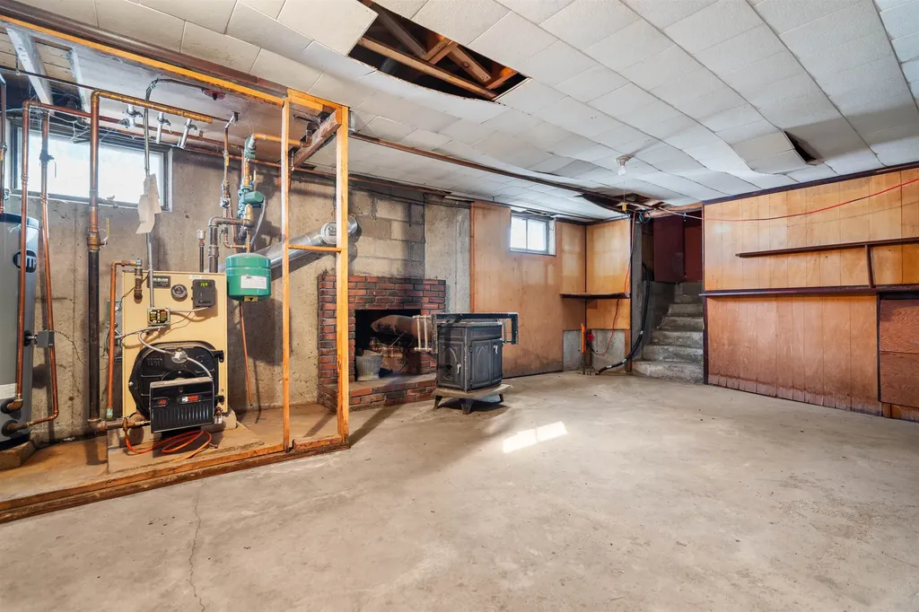 40 Meditation Lane Atkinson NH 03811