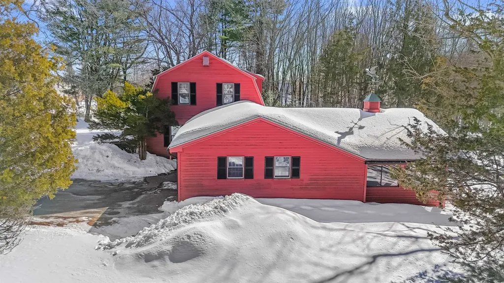 40 Meditation Lane Atkinson NH 03811