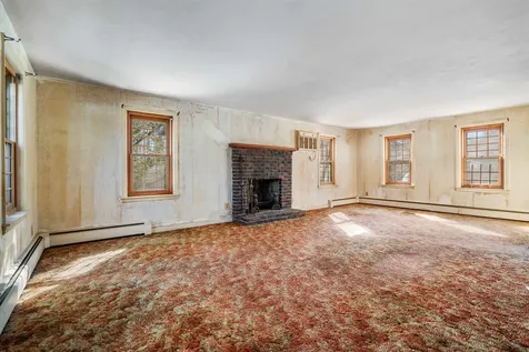 40 Meditation Lane Atkinson NH 03811