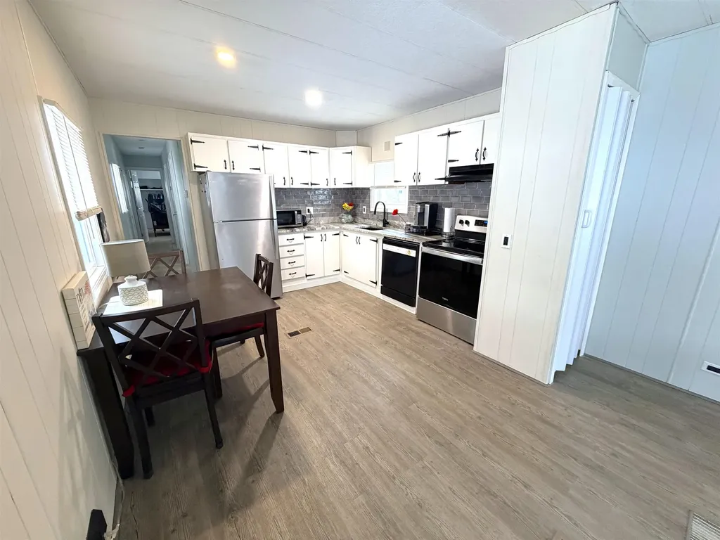 614 Canterbury Drive Exeter NH 03833