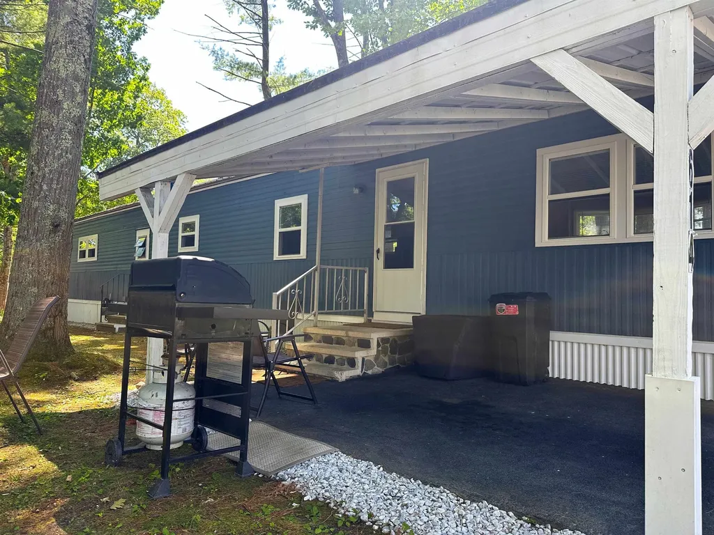 614 Canterbury Drive Exeter NH 03833