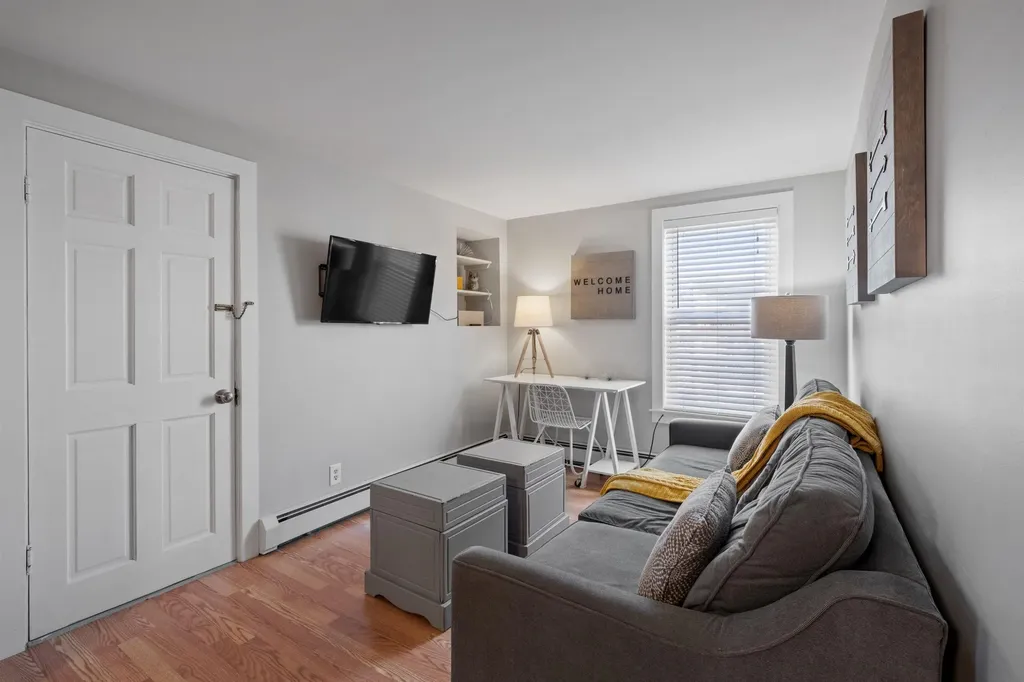 526 Hevey Street Manchester NH 03102