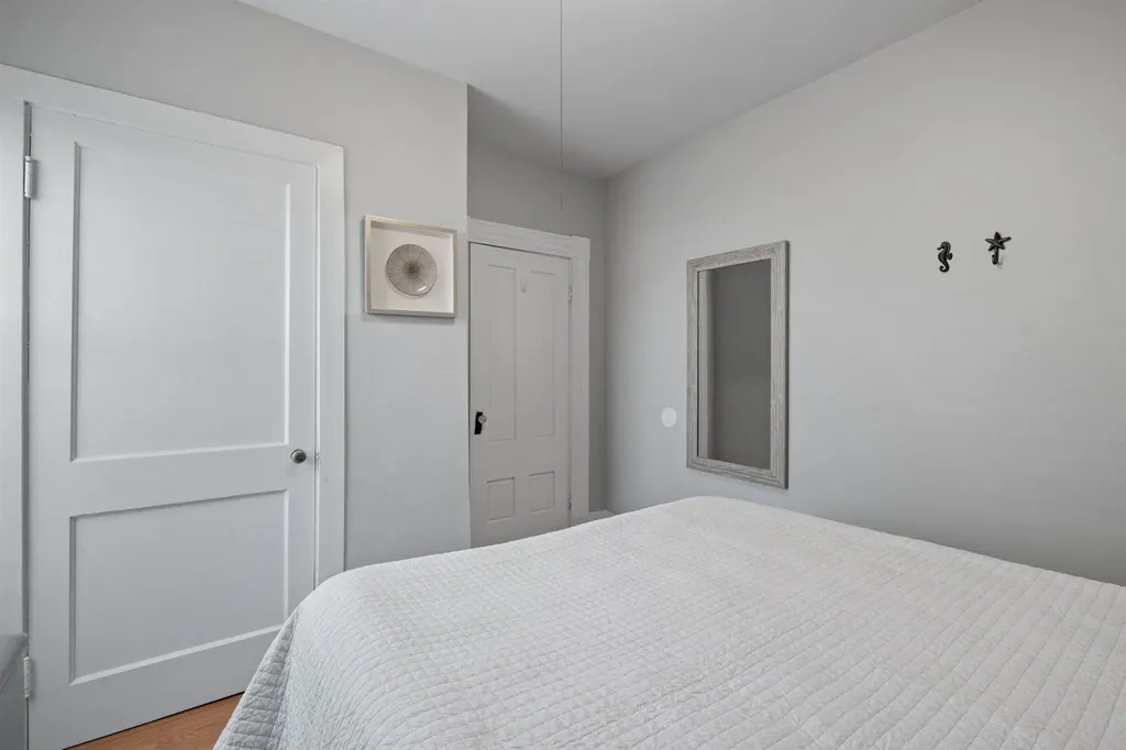 526 Hevey Street Manchester NH 03102