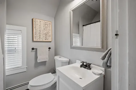 526 Hevey Street Manchester NH 03102