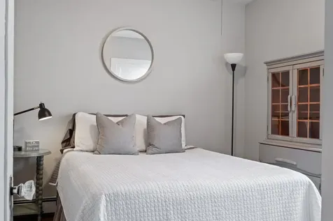 526 Hevey Street Manchester NH 03102