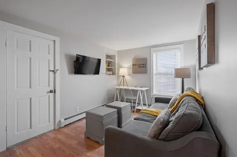 526 Hevey Street Manchester NH 03102