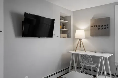 526 Hevey Street Manchester NH 03102