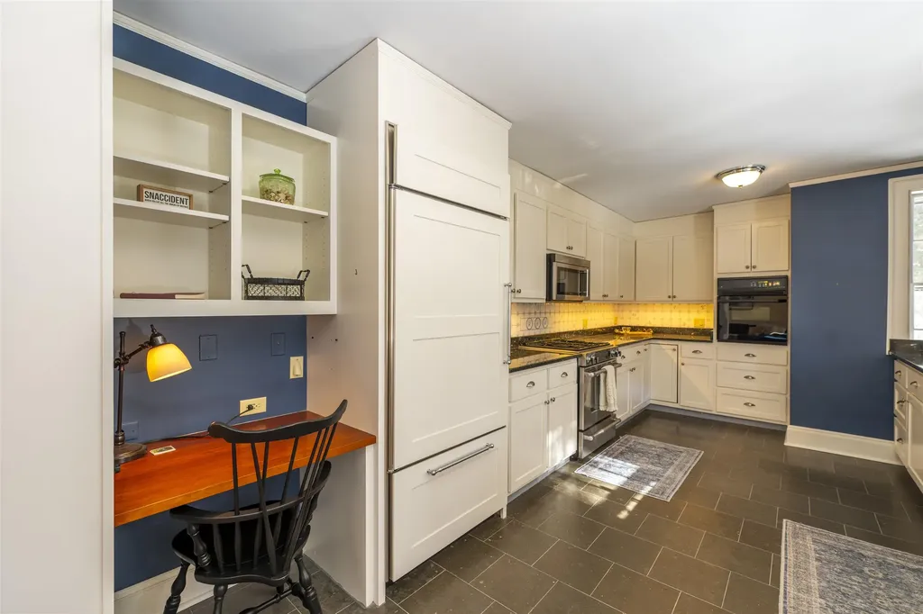 39 Elm Street Woodstock VT 05091