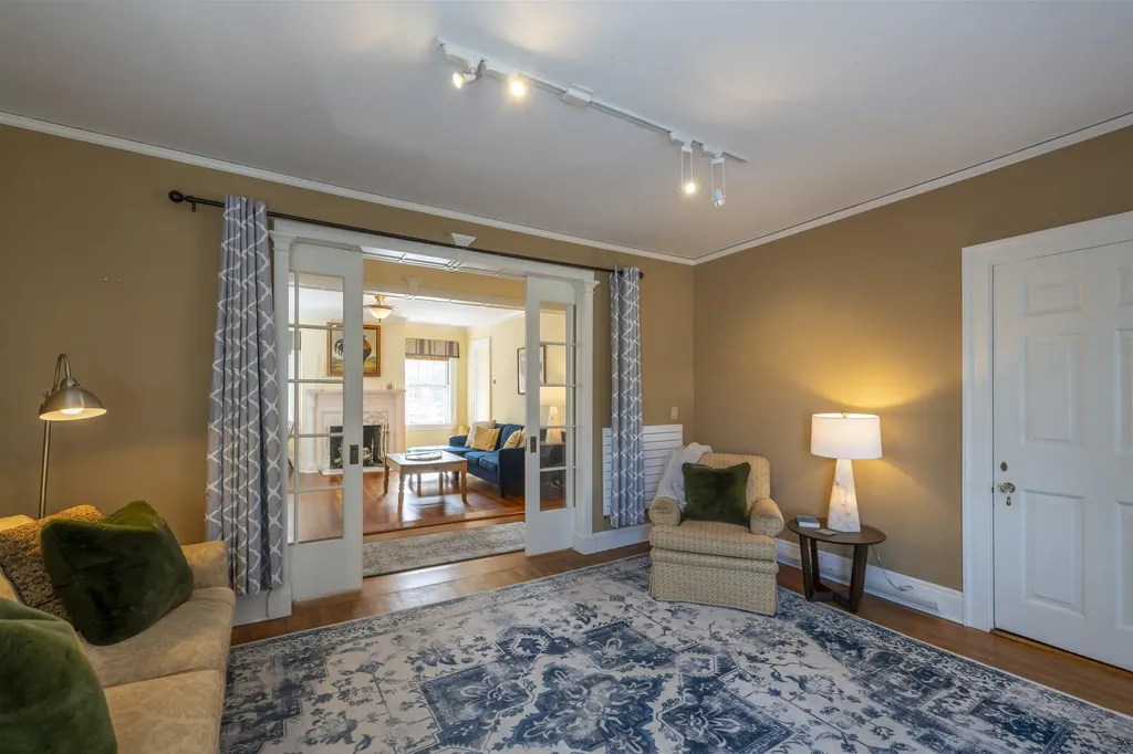 39 Elm Street Woodstock VT 05091