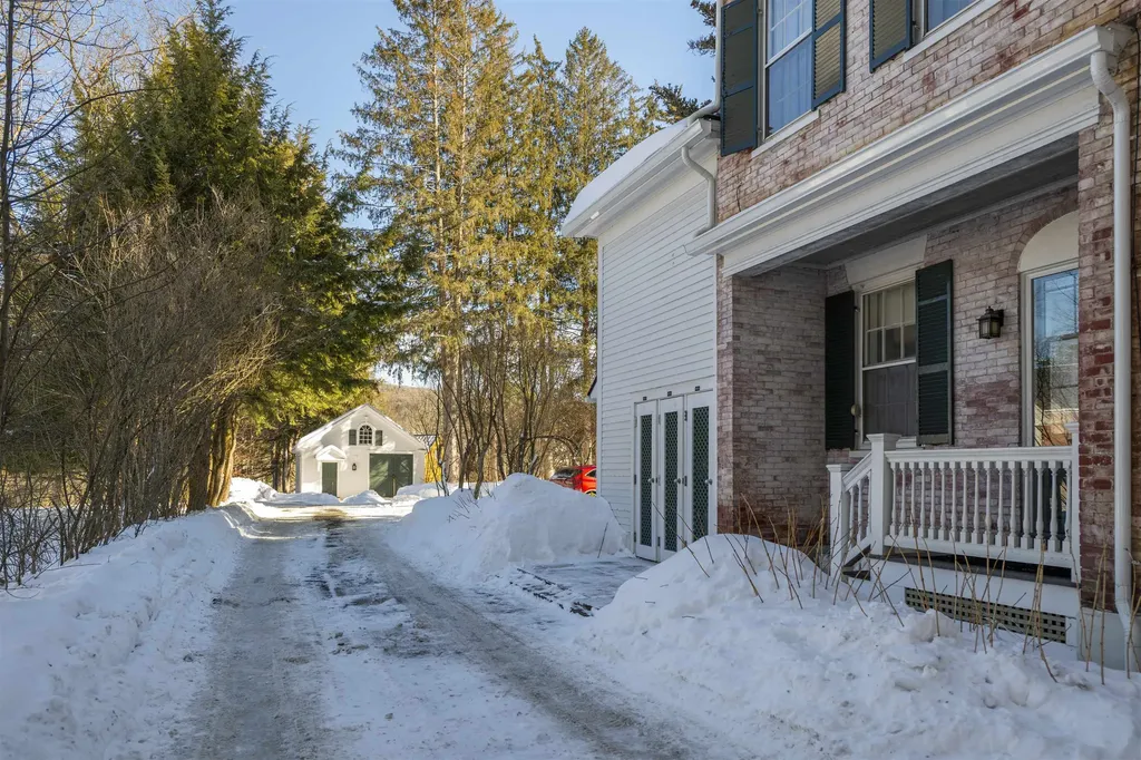 39 Elm Street Woodstock VT 05091