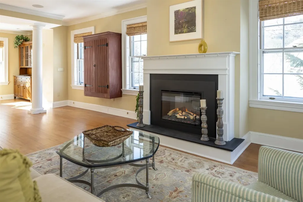 39 Elm Street Woodstock VT 05091