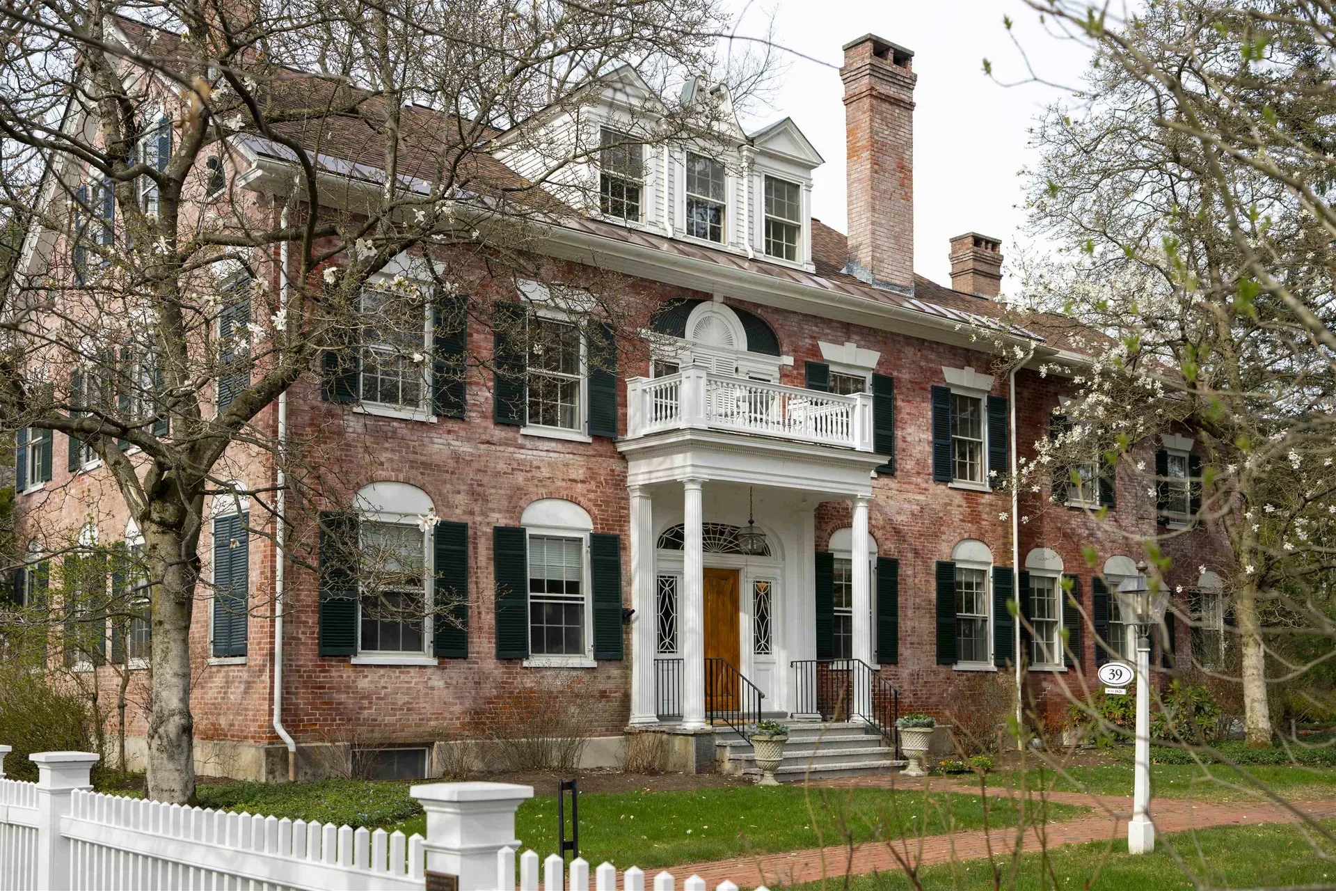 39 Elm Street Woodstock VT 05091