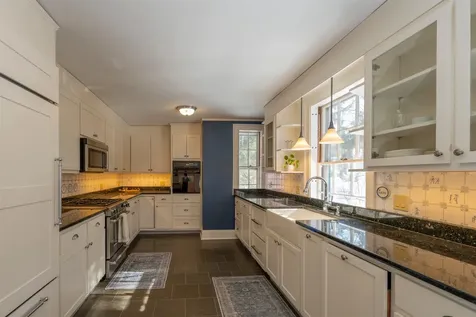 39 Elm Street Woodstock VT 05091