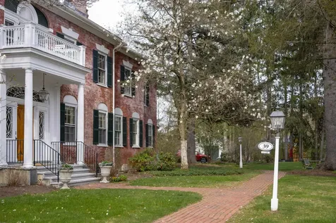 39 Elm Street Woodstock VT 05091