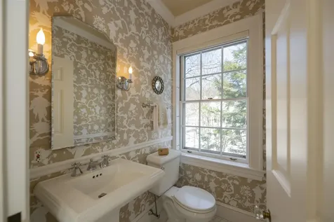 39 Elm Street Woodstock VT 05091