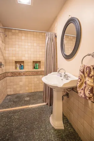 34 Main Street Wardsboro VT 05355