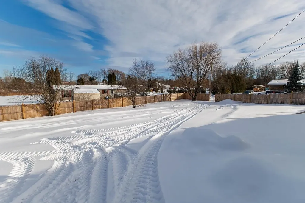 17 Kayak Road Grand Isle VT 05458