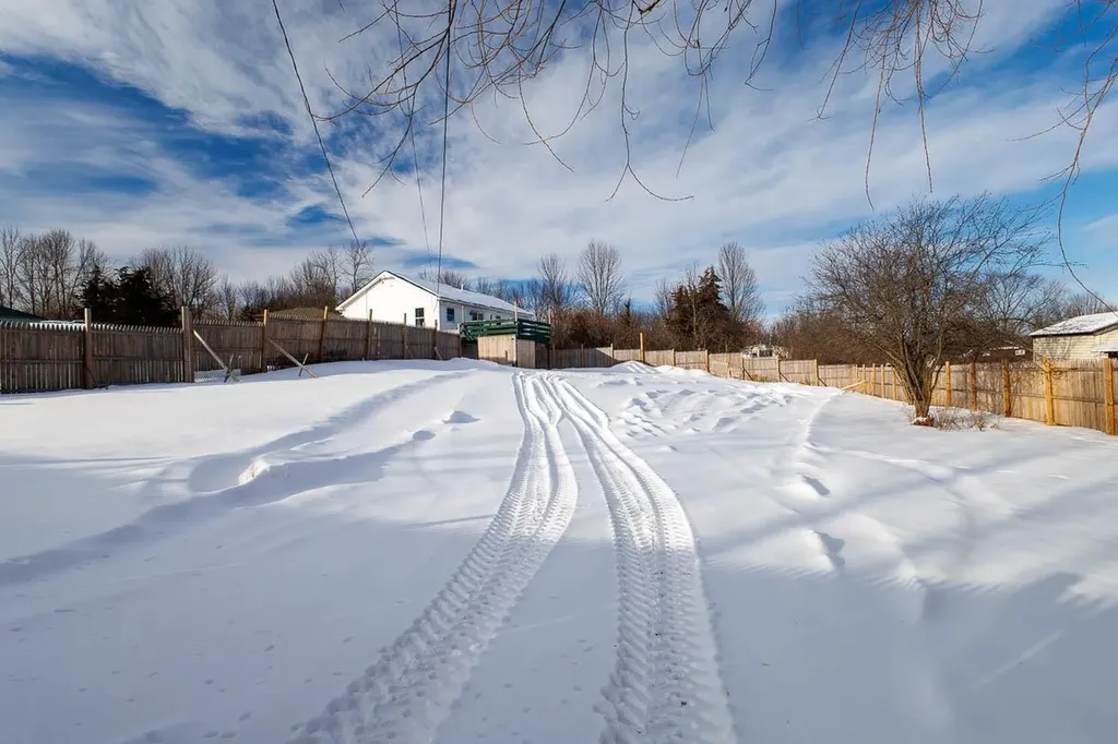 17 Kayak Road Grand Isle VT 05458