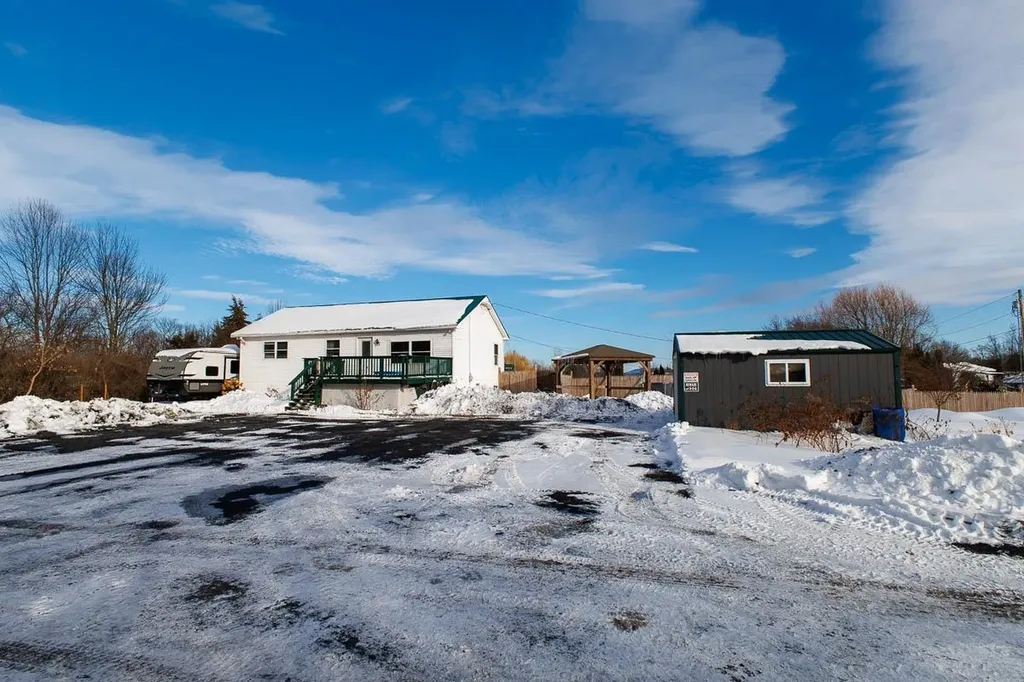 17 Kayak Road Grand Isle VT 05458