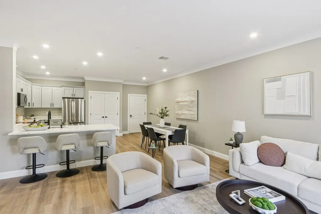 10100 S Willow Street Manchester NH 03103