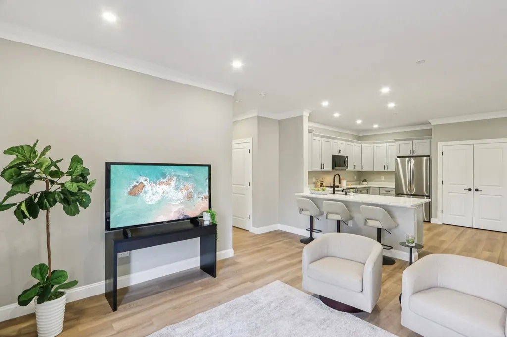 10100 S Willow Street Manchester NH 03103