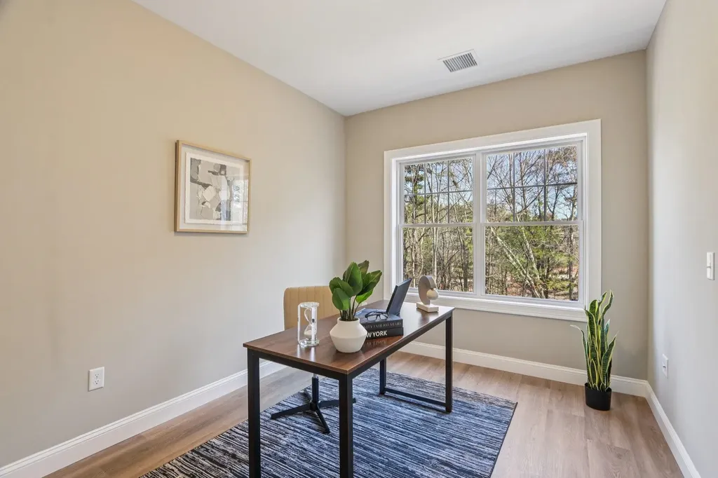 10100 S Willow Street Manchester NH 03103