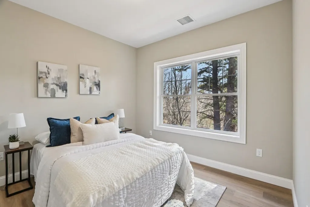 10100 S Willow Street Manchester NH 03103