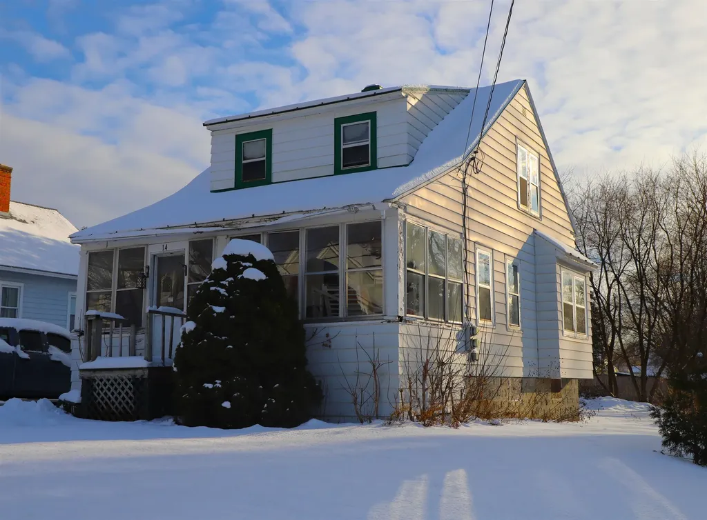 14 Upper Newton Street St. Albans City VT 05478