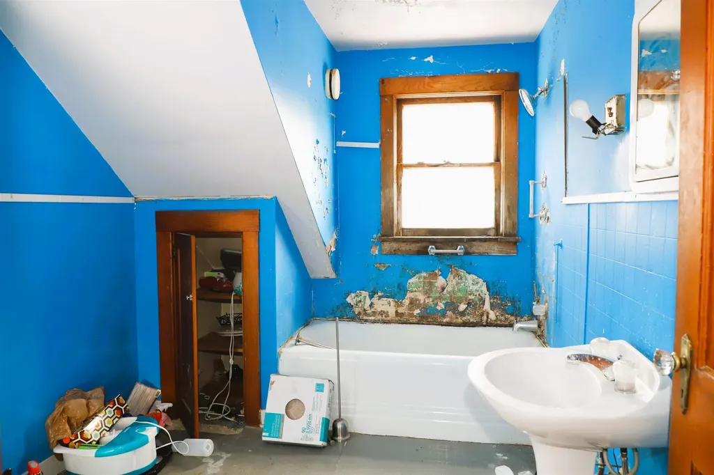 14 Upper Newton Street St. Albans City VT 05478