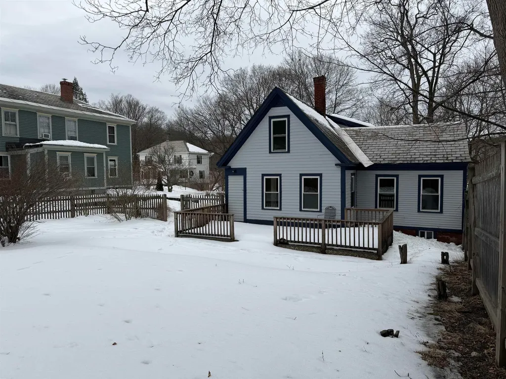 44 Brook Street Brattleboro VT 05301