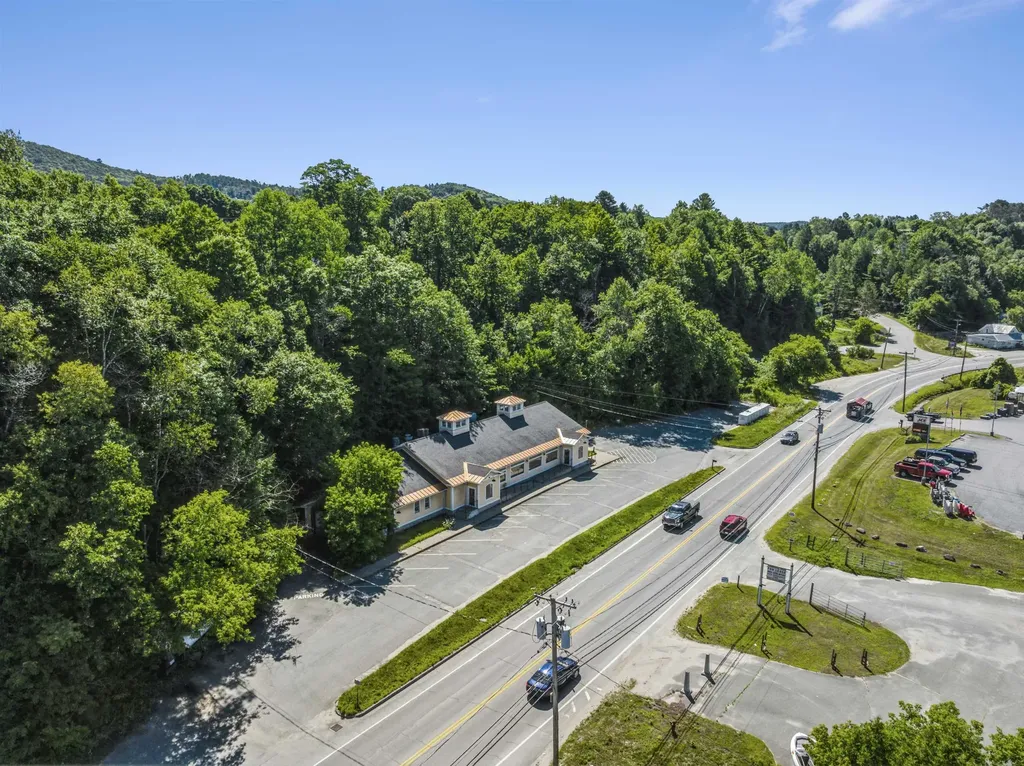 626 Broad Street Lyndon VT 05851